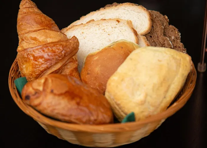 50|50 Belmont 3* Ede